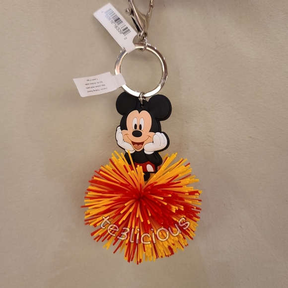 DISNEY PARKS MICKEY MOUSE KOOSH BALL KEYCHAIN - Picture 4 of 5